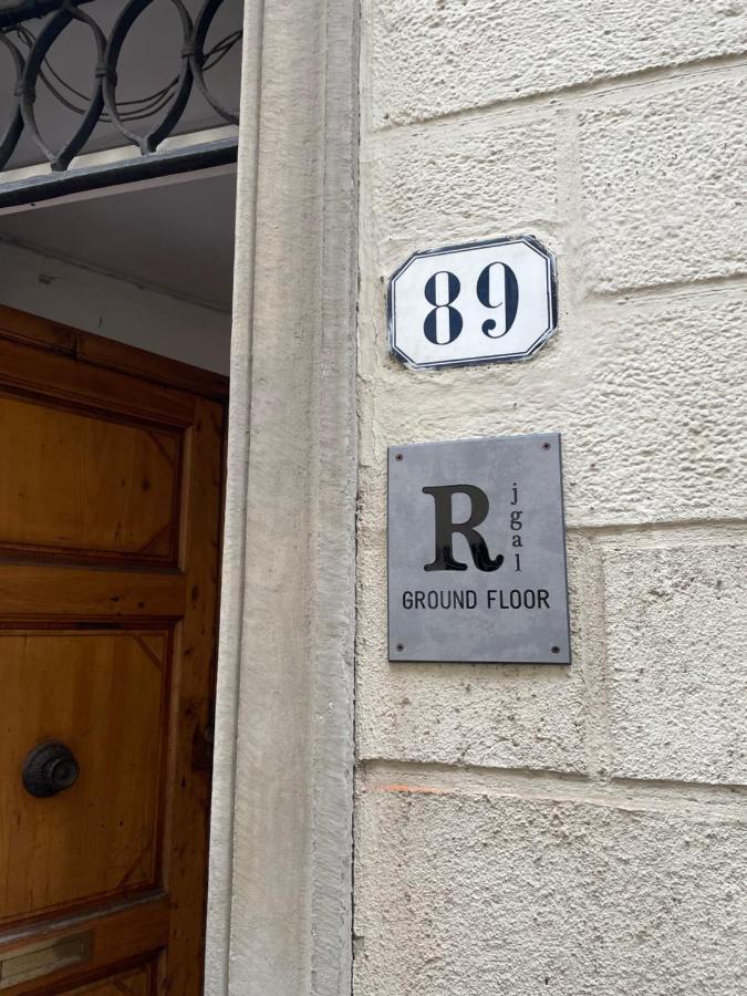 Rjgal Apartment B&B Florens Exteriör bild